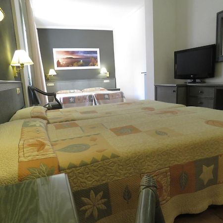 Hotel Santa Anna L'Estartit Zimmer foto
