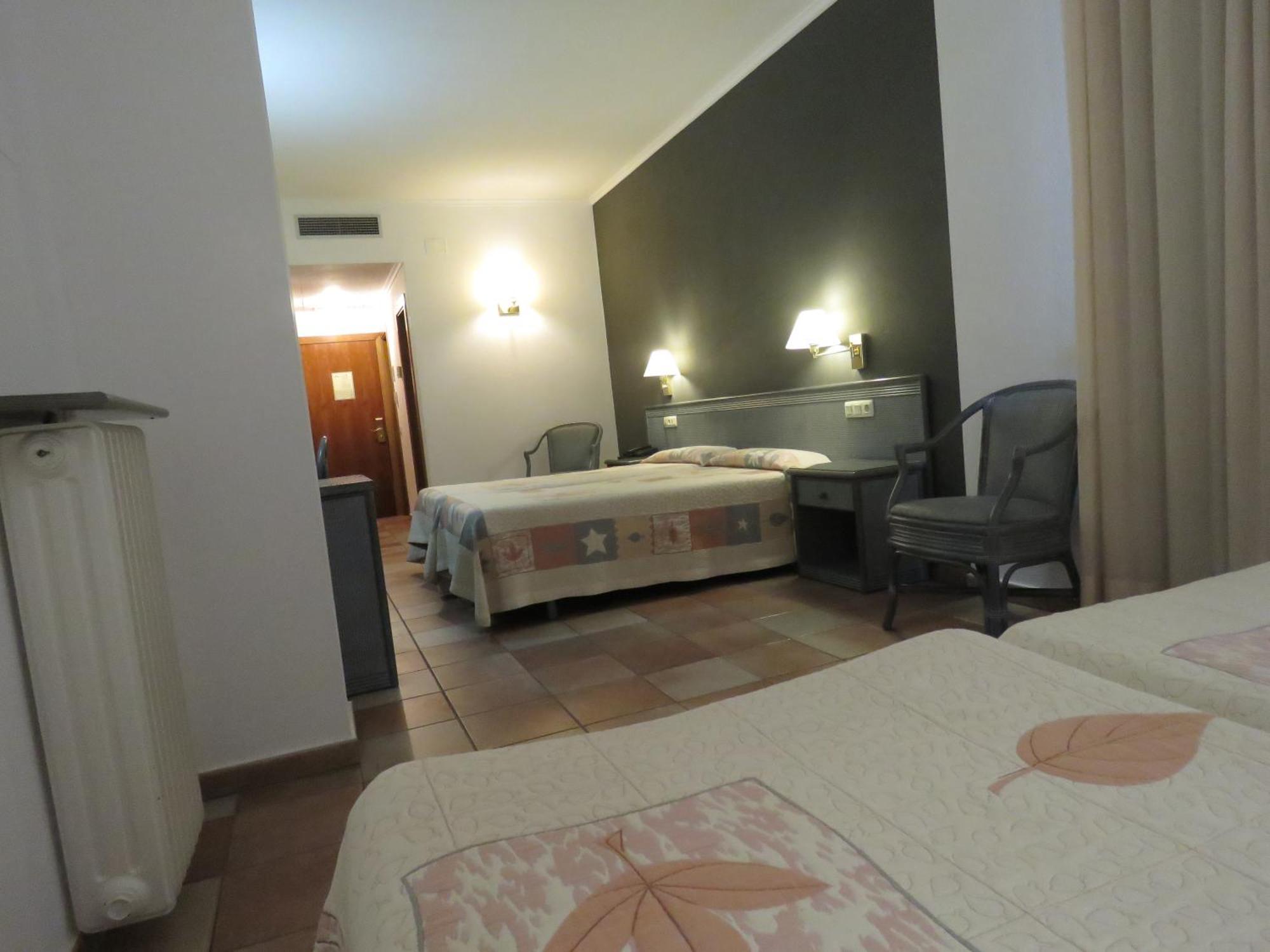 Hotel Santa Anna L'Estartit Zimmer foto